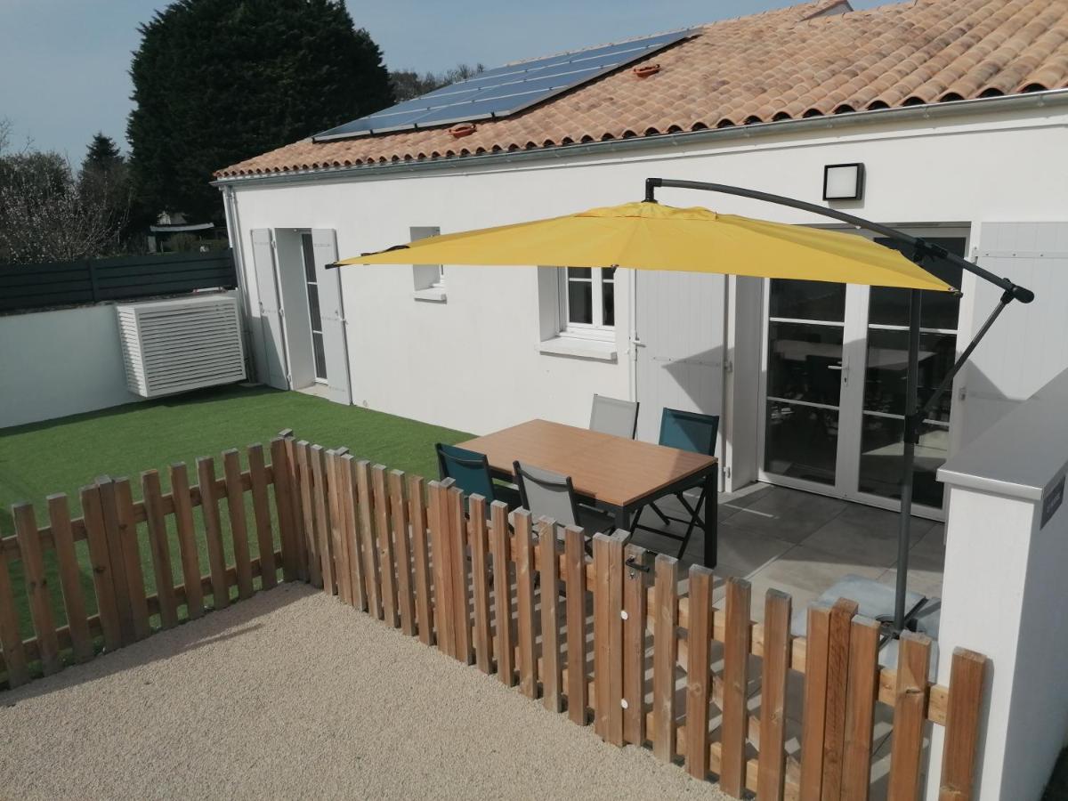 Le Mousse Maison Avec Piscine/parking/wifi/plages 5kms Vakantiehuis